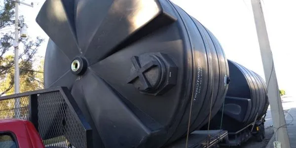 tanque-de-agua tanque-de-agua-gran-capacidad